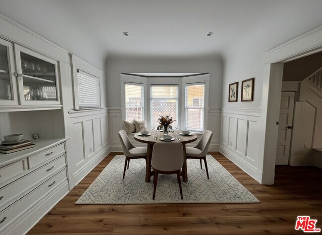 Foto del edificio - 1383 W 23rd St