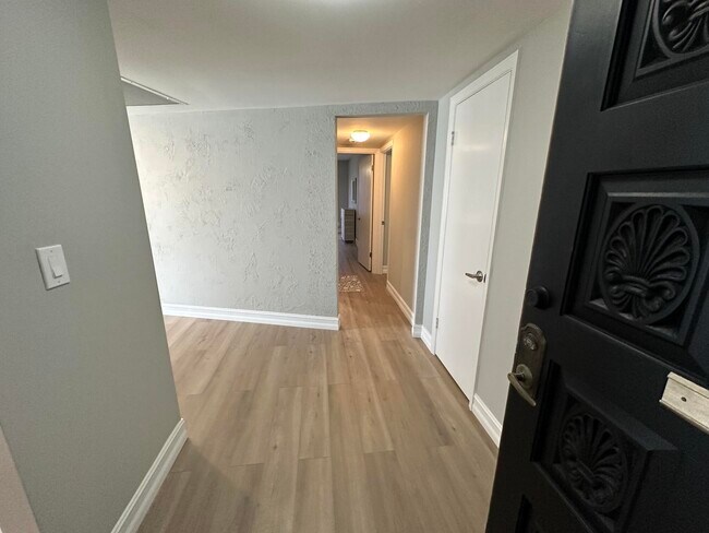 Foto del edificio - 11811 Avenue Of Ave