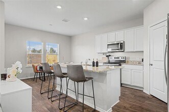 Building Photo - 18517 Cremello Dr
