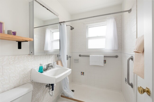 Foto del edificio - 6248 NE Wasco St