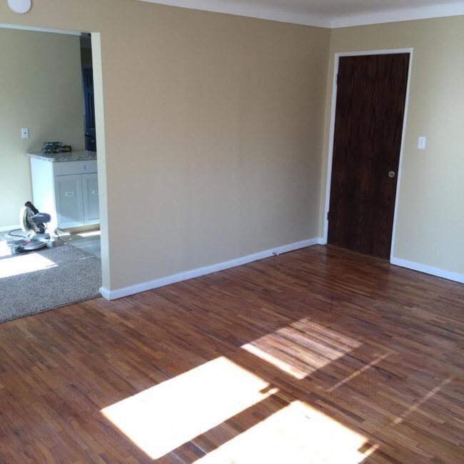 Foto del edificio - 2659 Whiteway
