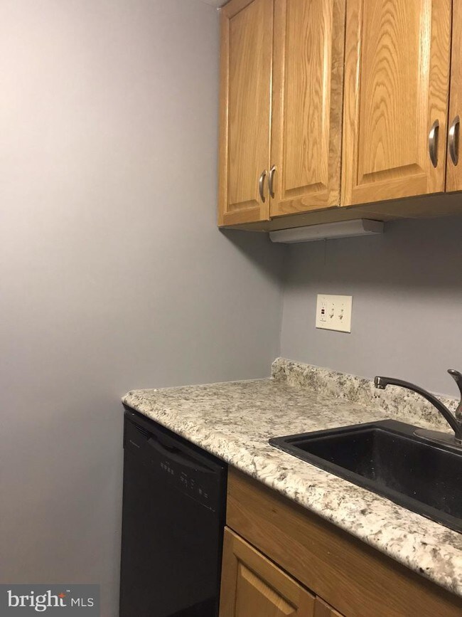 Foto del edificio - 1773 Lanier Pl NW