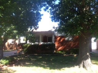 Primary Photo - 904 N Lilac Ln