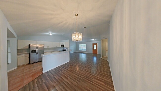 Building Photo - Beautiful 3 Bedroom Home for Rent in Hidden Lake – SW Ocala