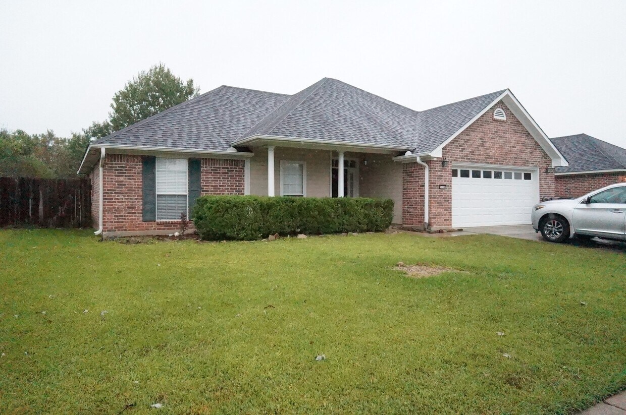 Primary Photo - 2404 Stockwell Rd