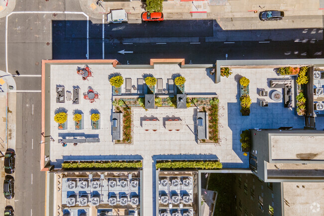 Aerial Photo - Lantana Uptown