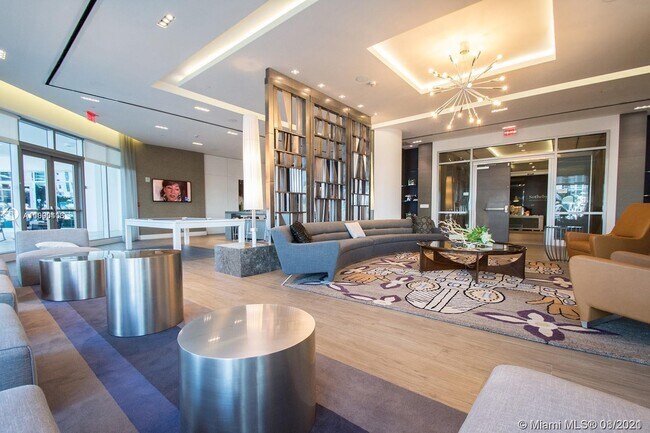 Building Photo - 17111 Biscayne Blvd