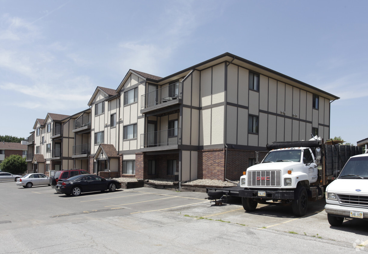 Building Photo - Cheever Pointe Apartments