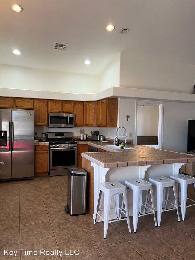 Foto del edificio - 3 br, 2 bath House - 4849 Calle Del Media