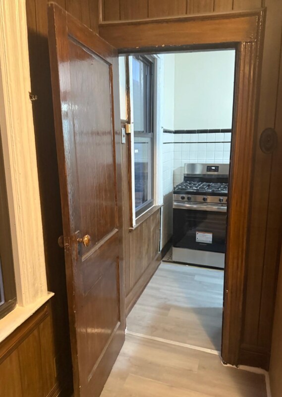 Foto del edificio - 1037 Remsen Ave