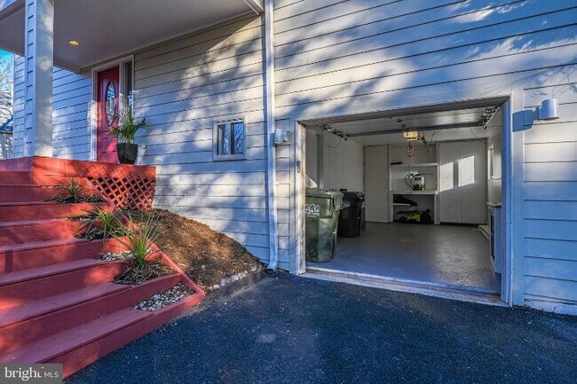 Foto del edificio - 1661 Cedar Hollow Way