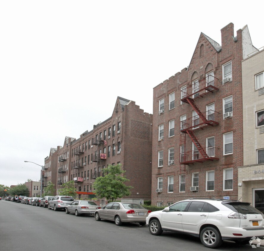 846-868 50th St. - 850-856 50th St