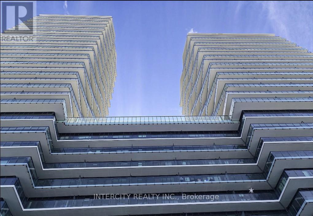 Building Photo - 15 Skyridge Dr