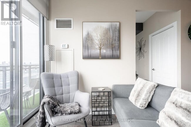 Photo du bâtiment - 25 Capreol Ct