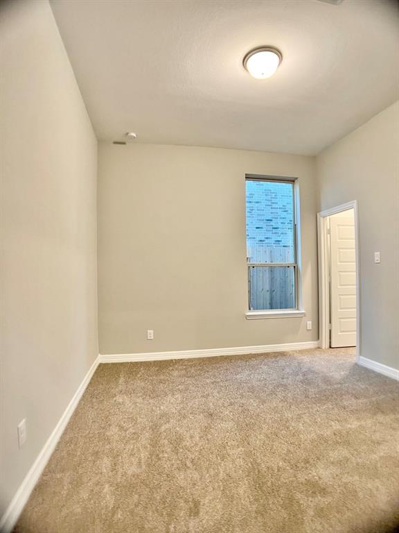 Building Photo - 24231 Cedar Colony Dr
