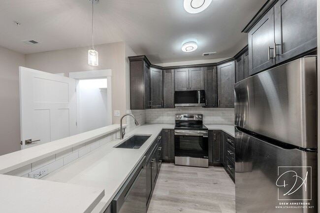 Foto del edificio - 67 S Main St