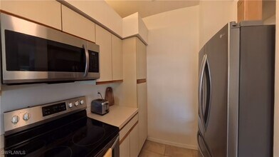 Building Photo - 13211 Whitehaven Ln