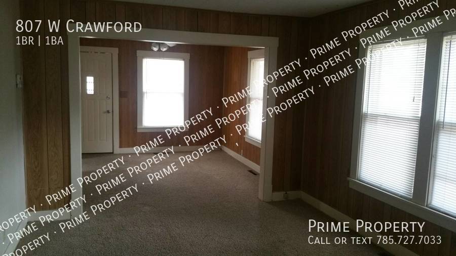 Building Photo - 807 W Crawford St