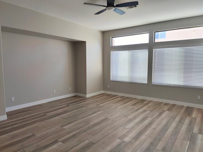 Foto del edificio - 7426 Hunting Lodge Ave