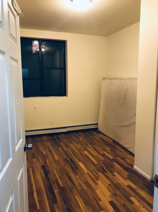 Foto del edificio - 274 Willoughby Ave