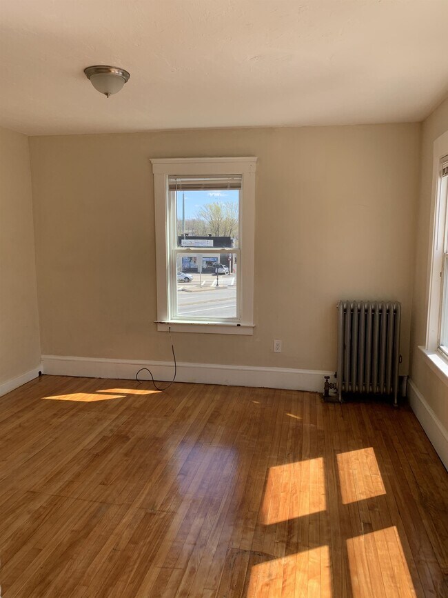 Foto del edificio - 18 Lakewood St