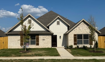Building Photo - 4301 SW Pawhuska St