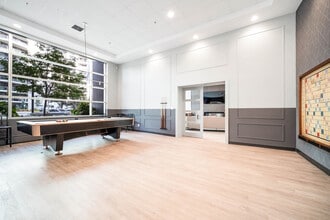 Building Photo - Discovery Pointe