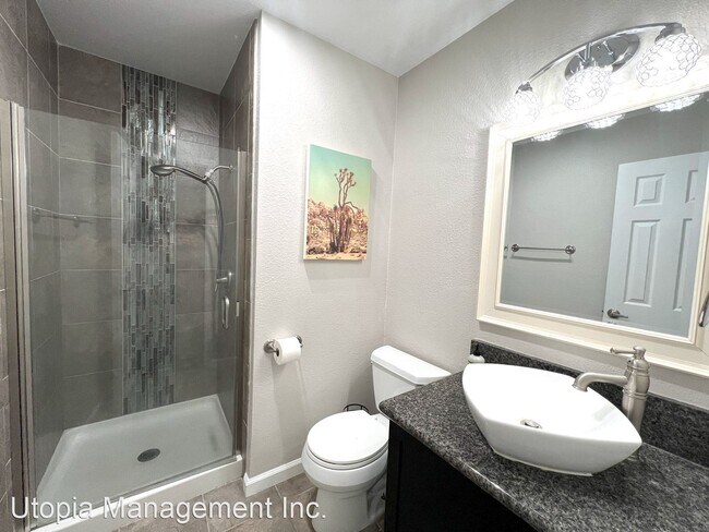 Building Photo - 2 br, 2 bath House - 7964 Mission Center C...