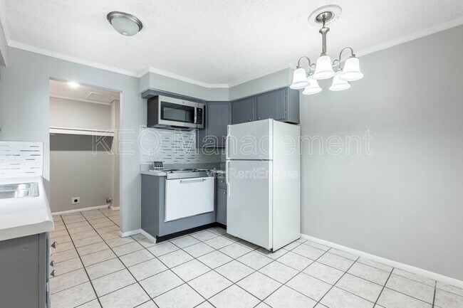 Building Photo - 314 Kenbrook Dr