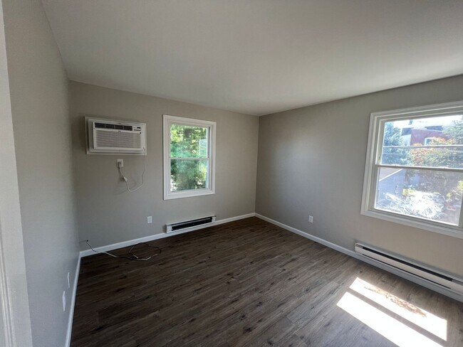 Foto del edificio - 813-817-817 N Ulster St