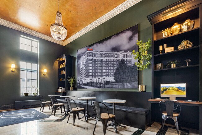 Cafetería - The Marott Apartments