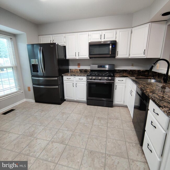 Building Photo - 14608 Thera Way