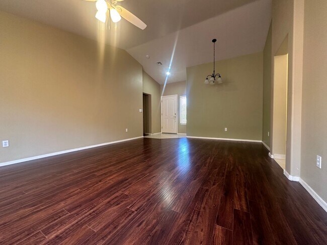 Building Photo - Sun City Summerlin 2 Bedroom