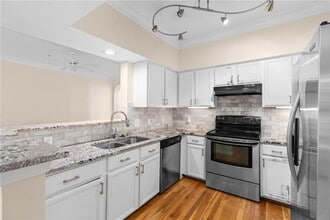 Building Photo - 3777 Peachtree Rd NE