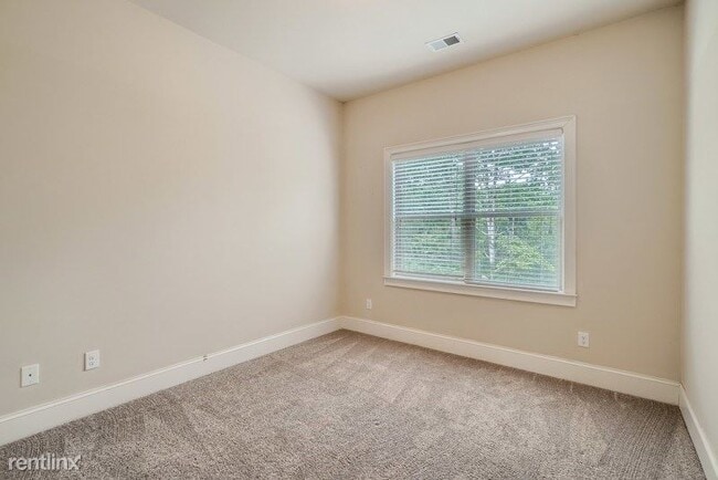 Building Photo - 5 br, 4 bath House - 2970 Ridge Manor Drive