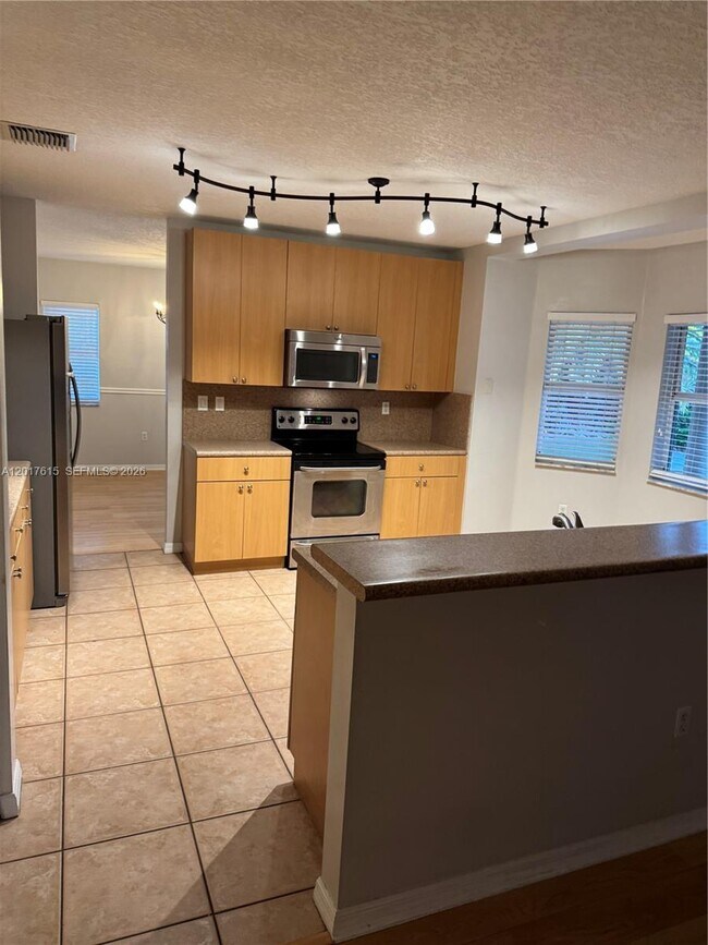 Foto del edificio - 8872 SW 208th Terrace