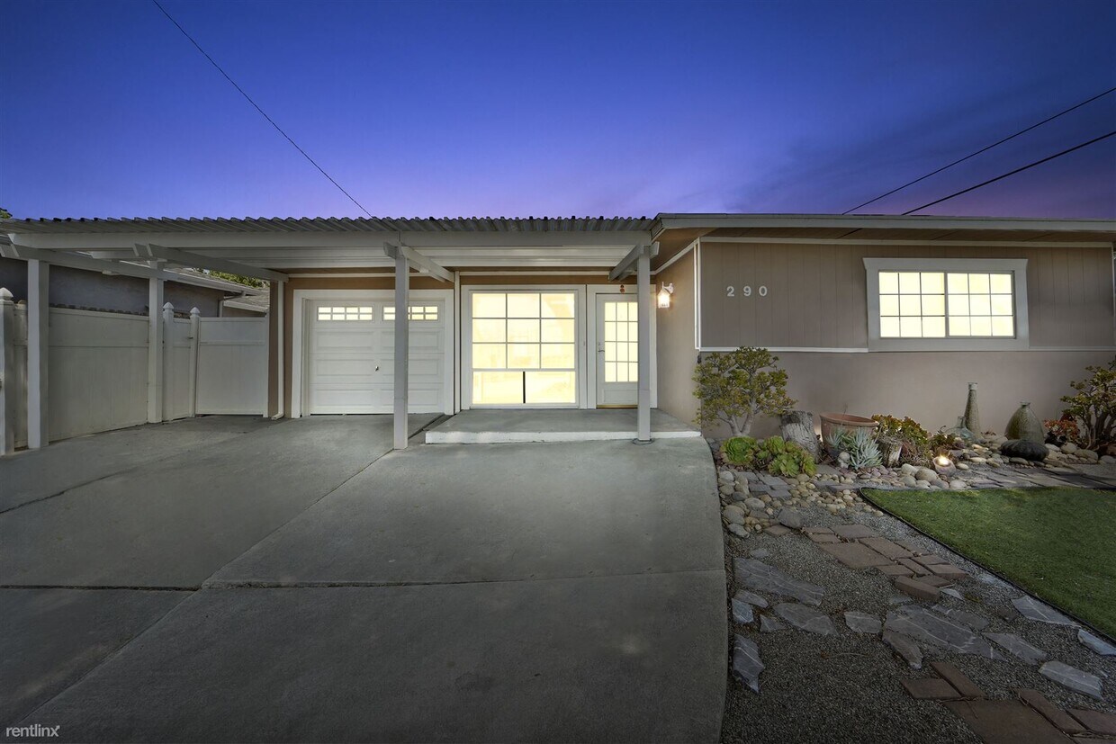 Foto principal - 3 br, 2 bath House - 290 Carnegie Drive