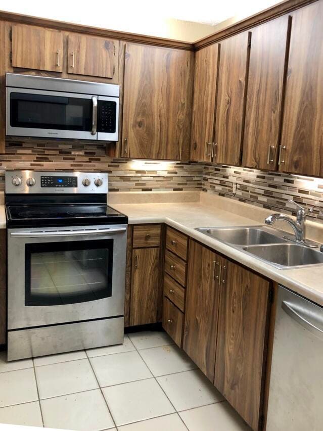 Foto del edificio - 2507 25th Ln