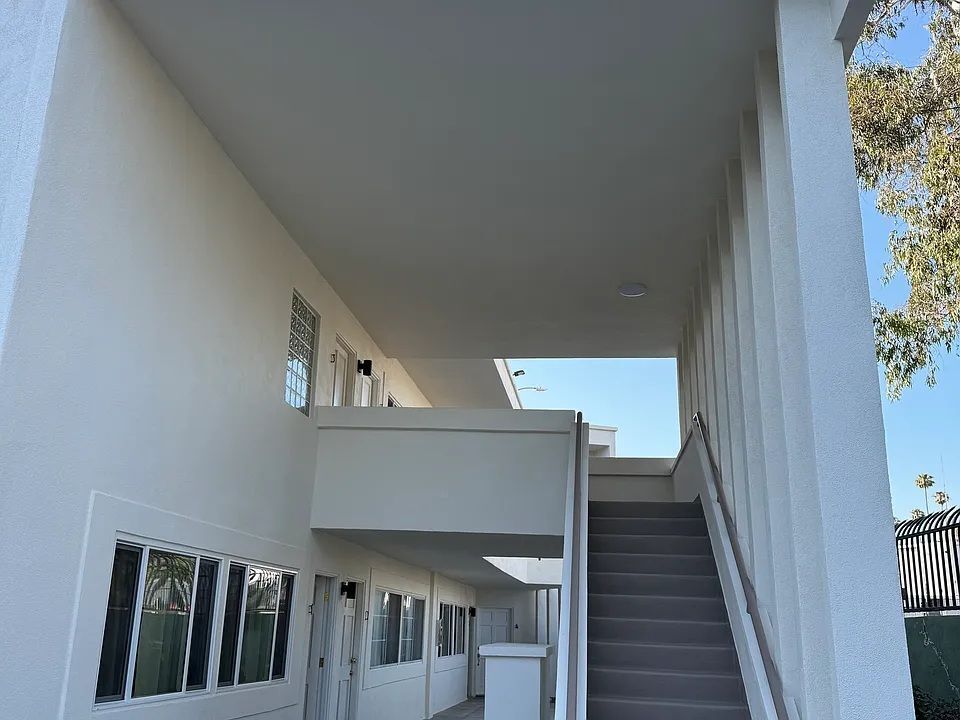 Foto del edificio - 5819 Carlton Way