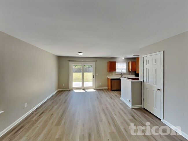 Building Photo - 316 Drooping Leaf Rd