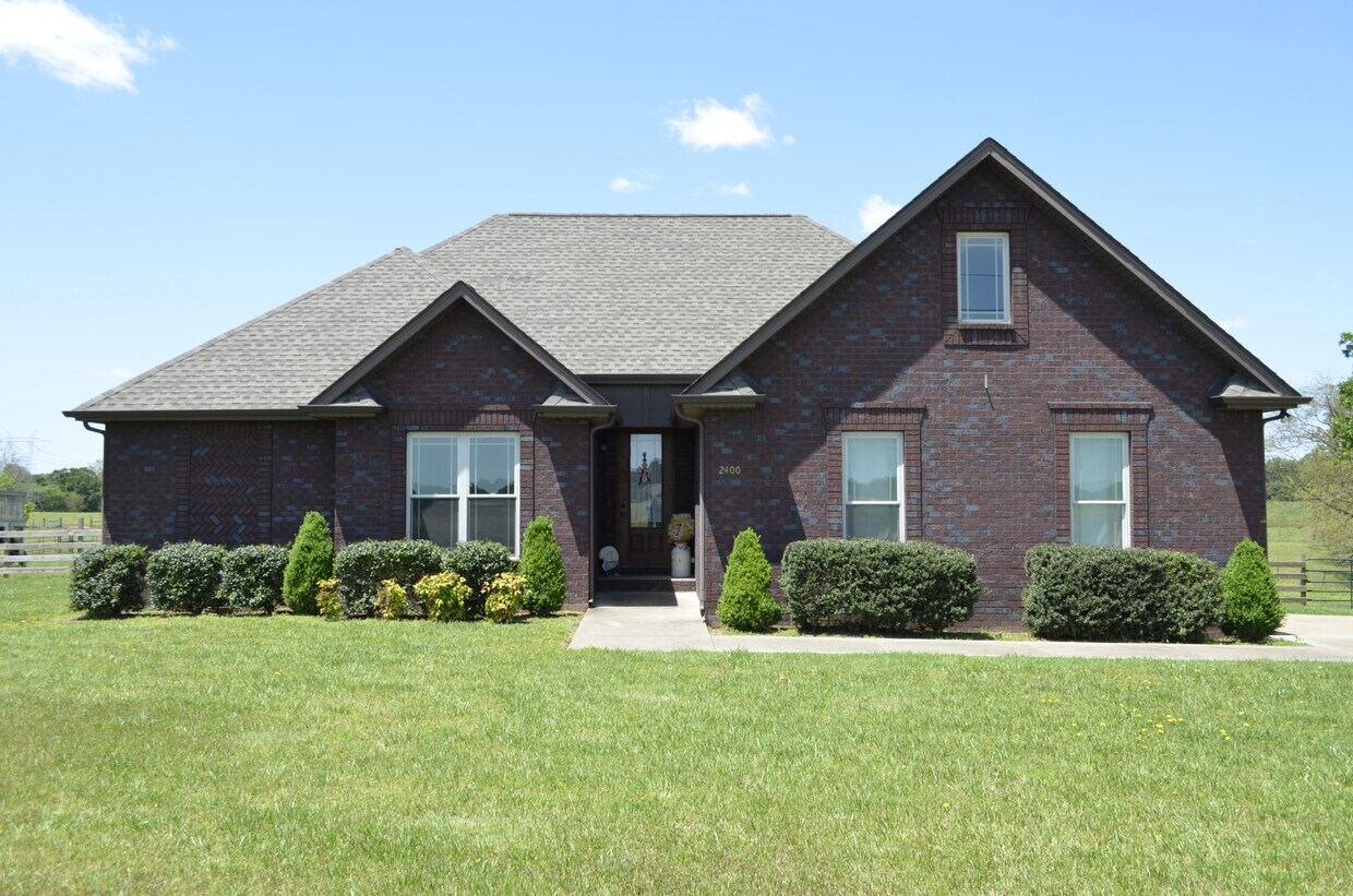 Foto principal - 2400 Port Royal Rd