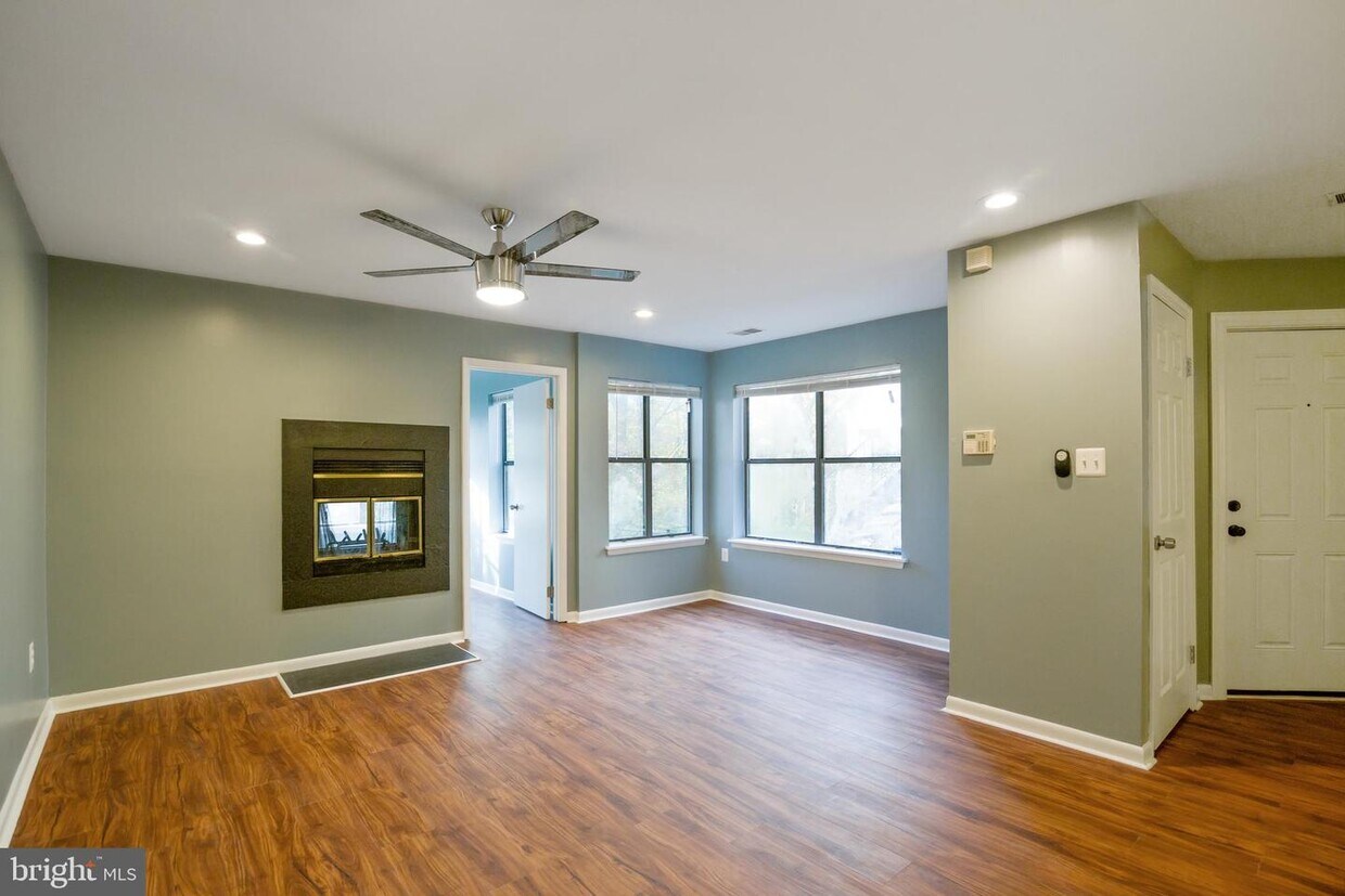 Foto principal - 3803 Ski Lodge Dr