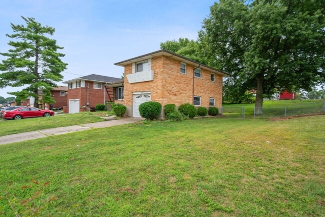 Building Photo - Green Twp- 3 bed 2 bath in OHSD