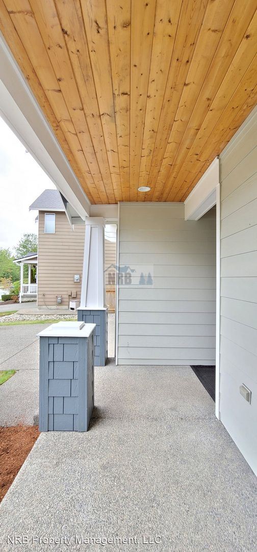 Foto del edificio - 3 br, 2.5 bath House - 24728 233rd Pl Se