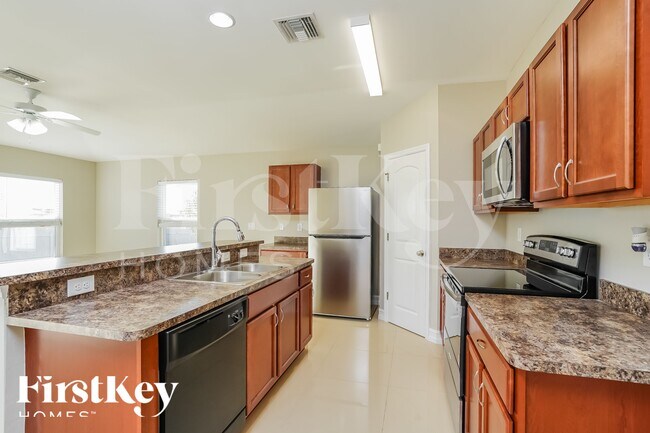 Foto del edificio - 601 NW 17th Ave