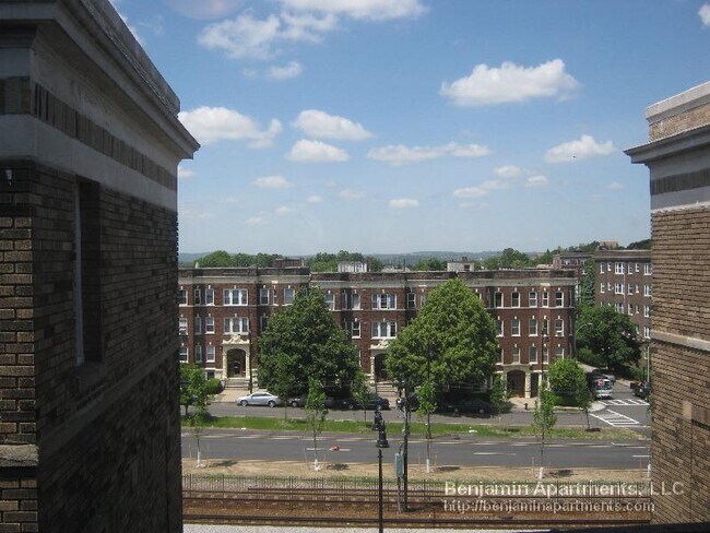 Building Photo - 1638 Commonwealth Ave