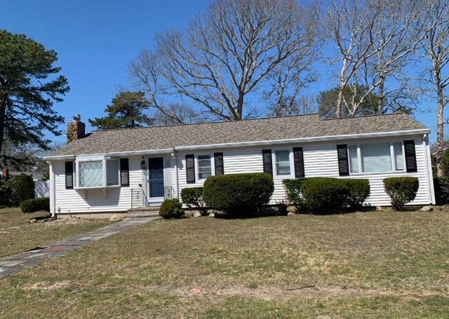 Foto del edificio - 45 Checkerberry Ln