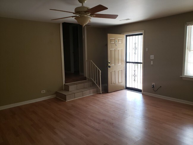 Foto del edificio - 1011 Blair St