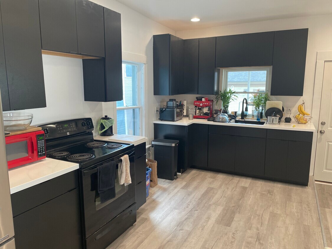 163 Maple St, Burlington, VT 05401 House Rental in Burlington, VT