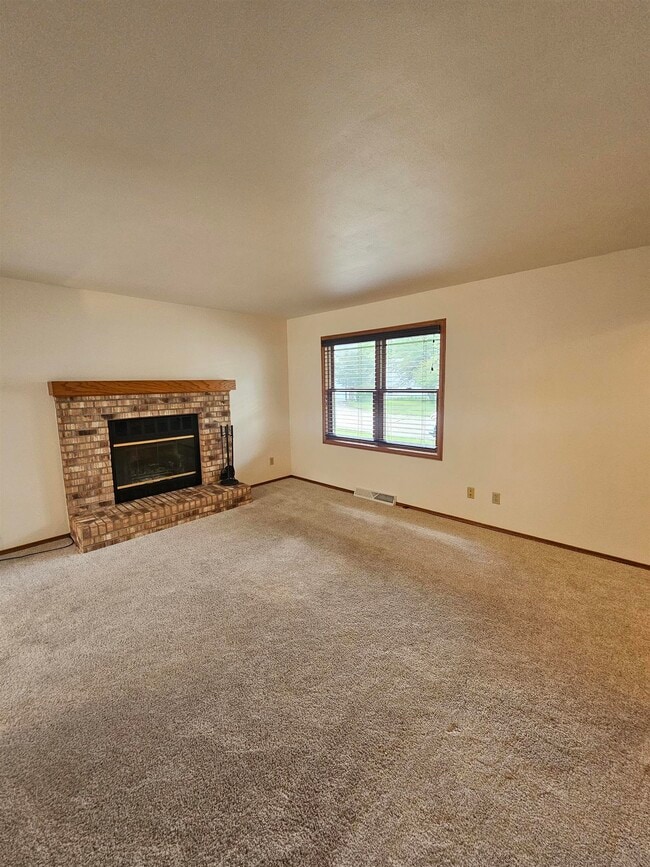 Building Photo - 7305 W Valley Ridge Dr